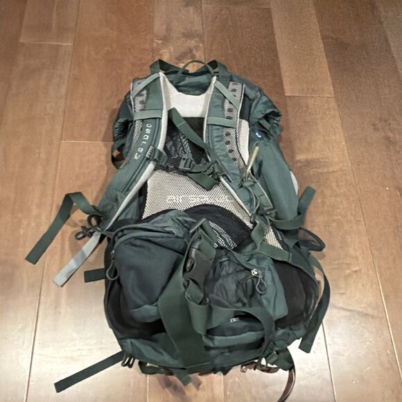 Osprey Sirrus 36 Women’s Backpack (17–20in) Hiking Pack - Picture 3 of 6